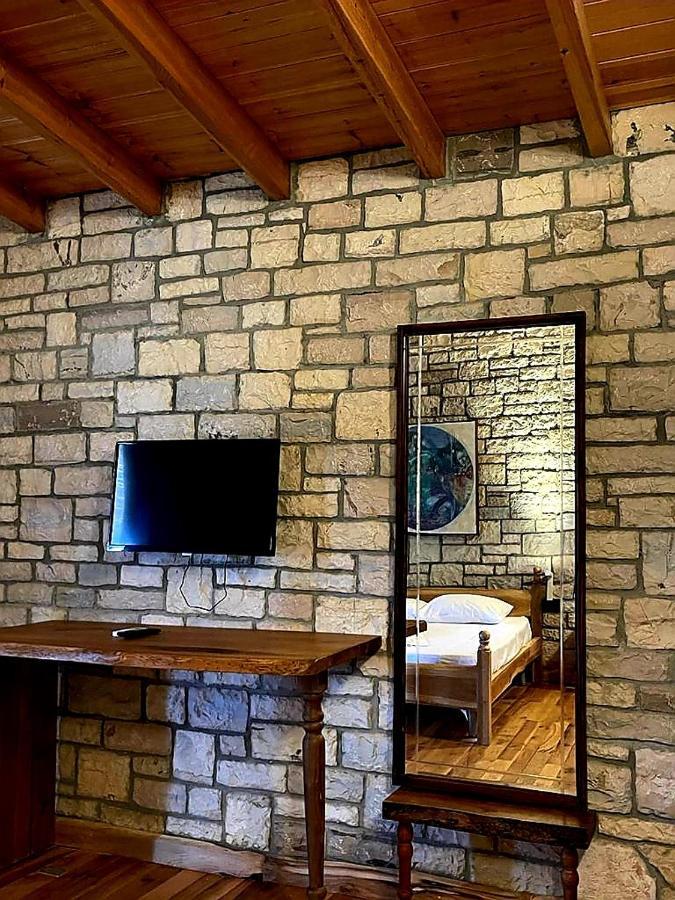 Palermiti Luxury Rooms Himare Esterno foto